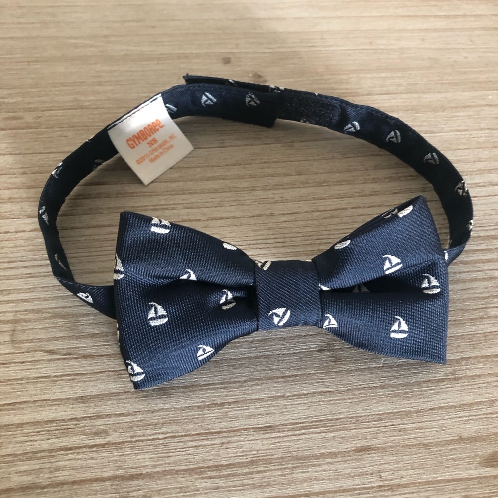 Sale! 🏈 Gymboree Boys boat bow Tie